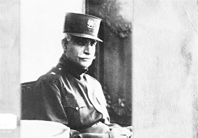 ماجرای تنها شخصی که سر رضاشاه کلاه گذاشت + عکس