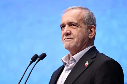 پزشکیان: نخبه از مشکل نمیگریزد، آن را حل میکند