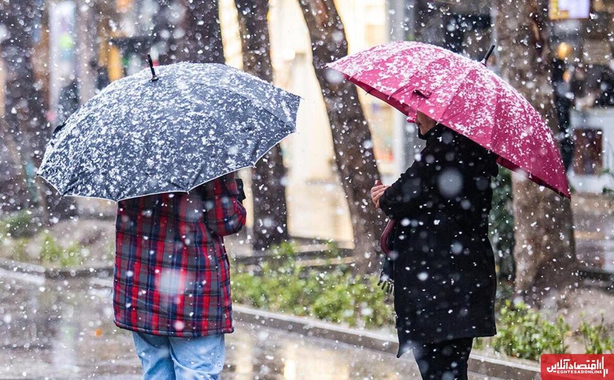 نقشه هواشناسی ایران در روزهای آینده آبان ۱۴۰۴ / بارش برف و باران در راه این استان‌ها است