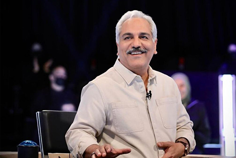 اجرای فاجعه بار آهنگ «سوغاتی» هایده توسط مهران مدیری + فیلم