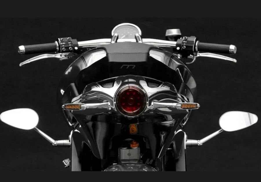 این موتورسیکلت گرانتر از بنز و لکسوس است! / راز قیمت عجیب آن چیست؟ + تصاویر این موتورسیکلت گرانتر از بنز و لکسوس است! / راز قیمت عجیب آن چیست؟ + تصاویر