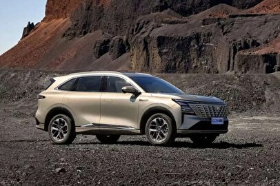 ورود CS۷۵ پلاس به روسیه / رقیب جدی بازار کراس‌اوورها رسید