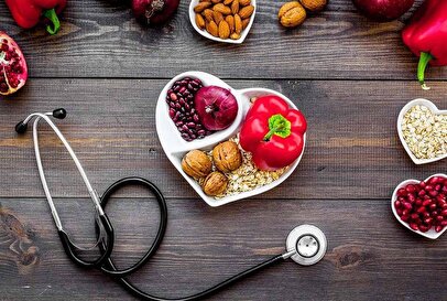 با این مواد غذایی فشار خونتان را کنترل کنید / تعریف فشار خون به زبان ساده