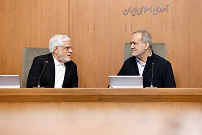 ادعای جدید در مورد معاون اول پزشکیان / استعفای عارف جدی شد؟