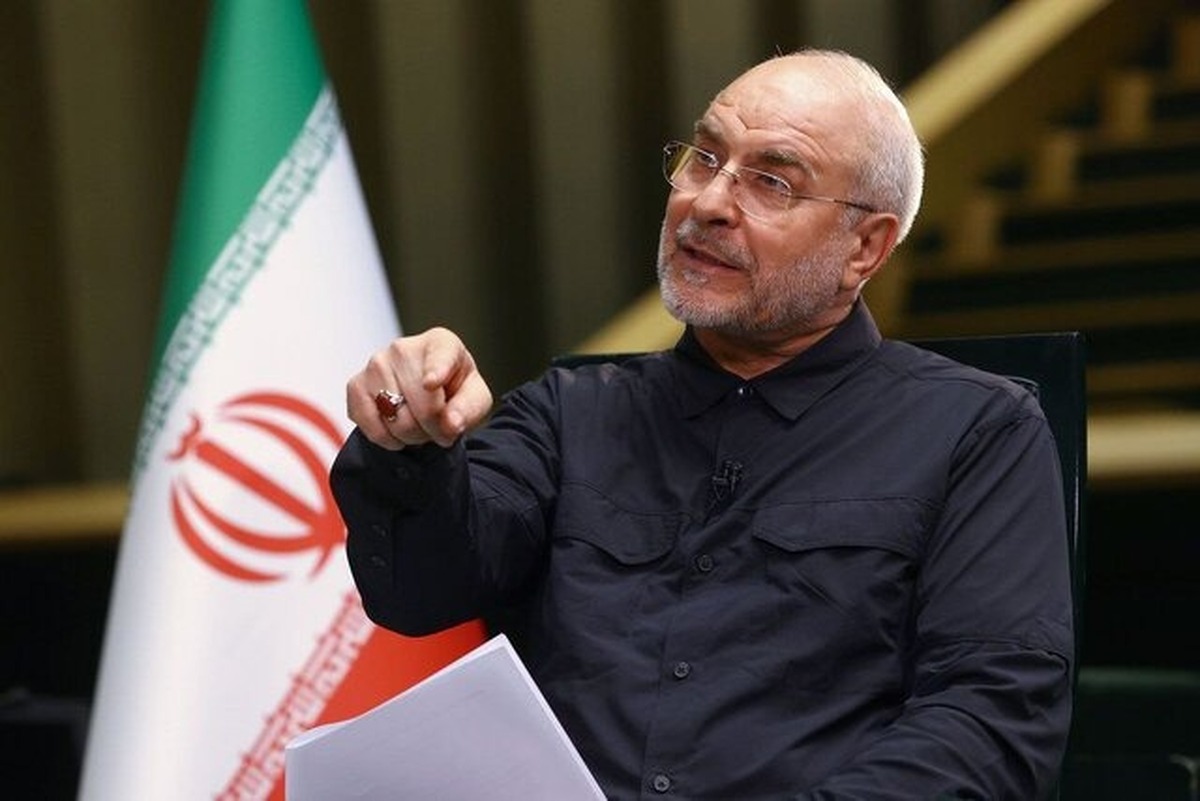 رئیس مجلس: بانک مرکزی باید زیان انباشته بانک آینده را از داراییهای سهامدار عمده جبران کند رئیس مجلس: بانک مرکزی باید زیان انباشته بانک آینده را از داراییهای سهامدار عمده جبران کند