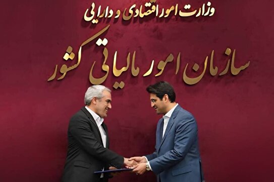 مهر تأیید وزیر اقتصاد بر برنامههای تحولی سبحانیان؛ پایان شایعات تغییر!