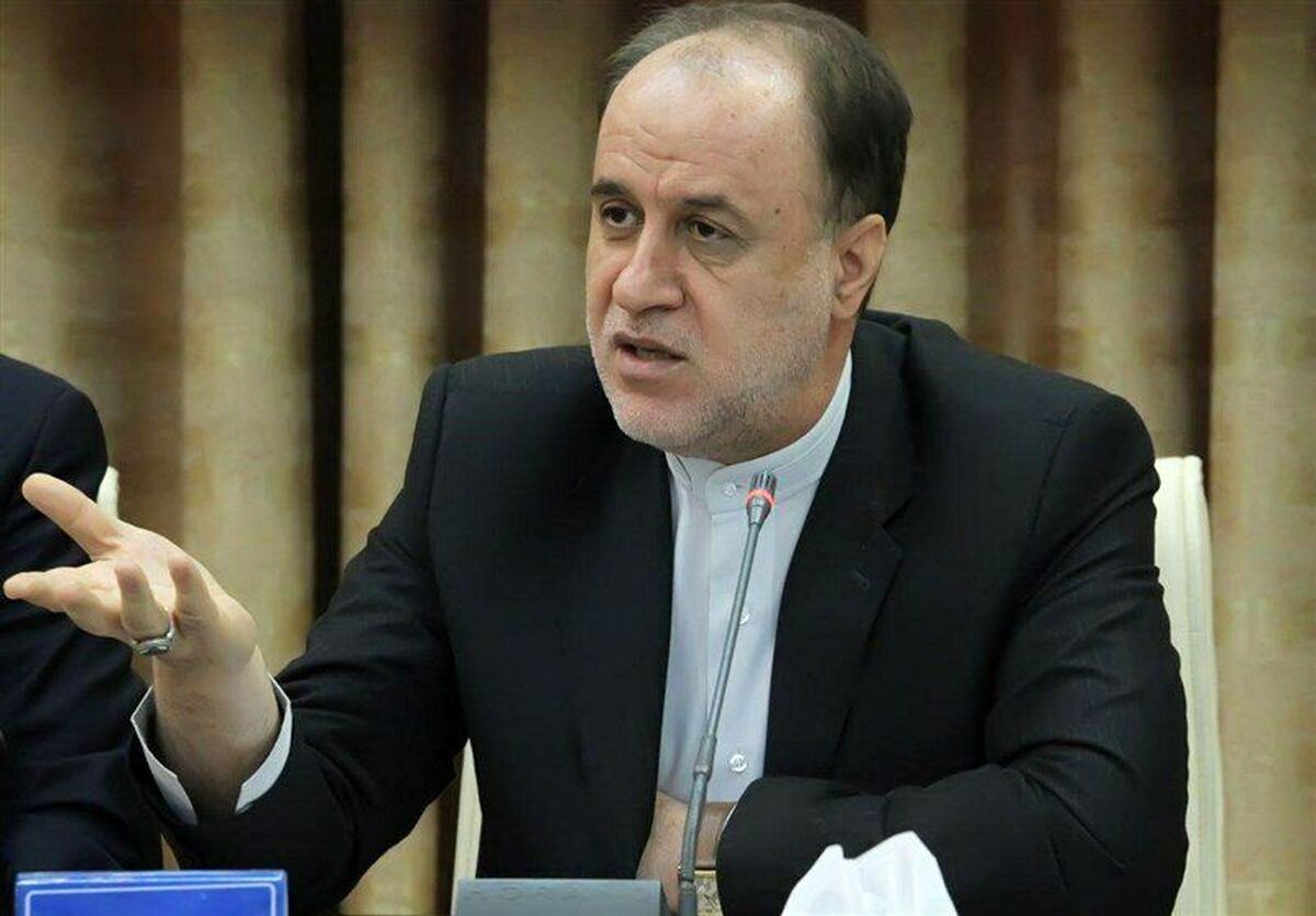 انتقادات آتشین یک نماینده روی آنتن زنده/ کسی که گرسنه است این دعواها را راه نمیاندازد+ فیلم انتقادات آتشین یک نماینده روی آنتن زنده/ کسی که گرسنه است این دعواها را راه نمیاندازد+ فیلم