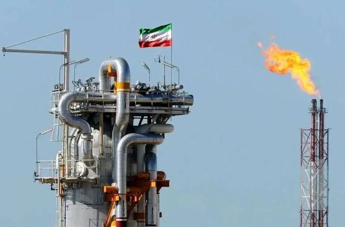 چین نفت ایران را چند دلار زیر قیمت میخرد؟ / رویترز بررسی کرد چین نفت ایران را چند دلار زیر قیمت میخرد؟ / رویترز بررسی کرد