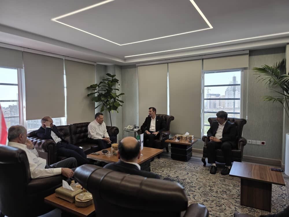 گردهمایی مدیران عامل ادوار فولاد مبارکه؛ همافزایی تجربه و استراتژی برای تداوم رشد اقتصادی گروه گردهمایی مدیران عامل ادوار فولاد مبارکه؛ همافزایی تجربه و استراتژی برای تداوم رشد اقتصادی گروه