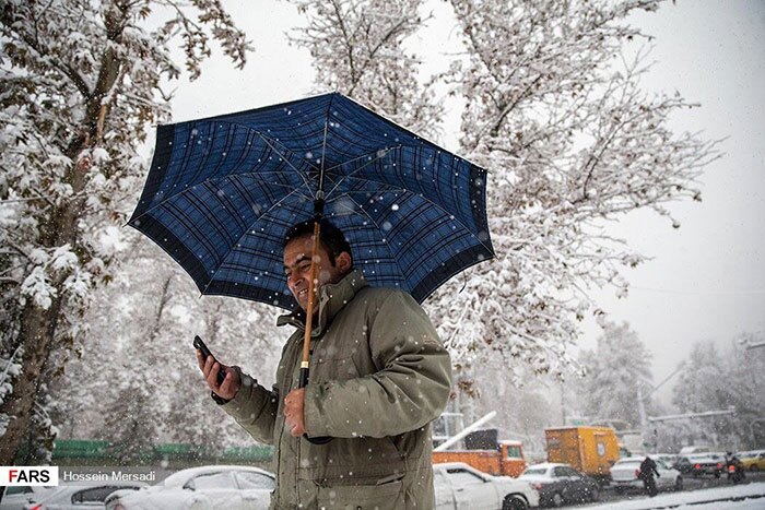 بارش سنگین برف مردم تهران را شوکه کرد + عکس بارش سنگین برف مردم تهران را شوکه کرد + عکس