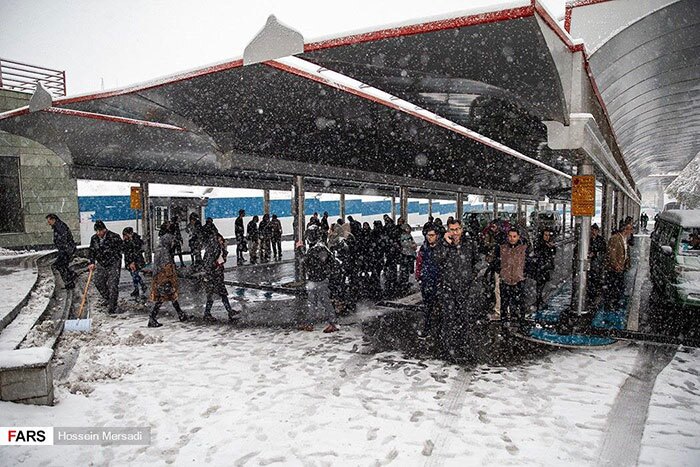 بارش سنگین برف مردم تهران را شوکه کرد + عکس بارش سنگین برف مردم تهران را شوکه کرد + عکس