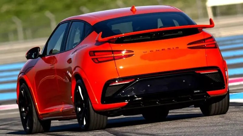 جنسیس با ماگما قلب مرسدس و بی‌ام‌و را هدف گرفت