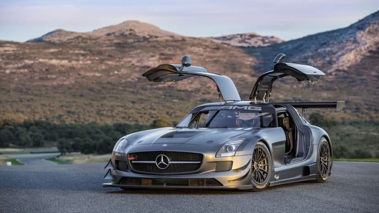 راننده مرسدس در انفجار جان سالم به در برد / داستان SLS AMG افسانه‌ای
