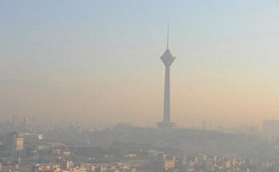 هوای تهران دوباره قرمز شد / احتمال تجدید نظر درباره تعطیلی تهران فردا ۱۲ آذر ۱۴۰۴ بالا رفت