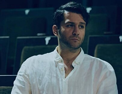 تعجب کارگردان زخم کاری از قد بلند دانیال پورصباح + فیلم