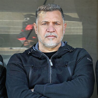 شوخی بامزه دختر علی دایی با فوتبالیست شدن پدرش + فیلم