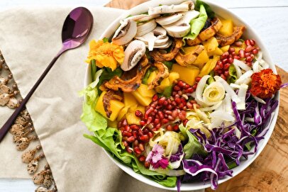 سالادهای رنگارنگ و خوشطعم ویژه شب یلدا به کمترین مواد غذایی