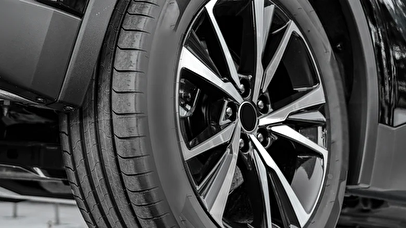 ترفند‌های ساده برای برق انداختن رینگ اسپرت خودرو