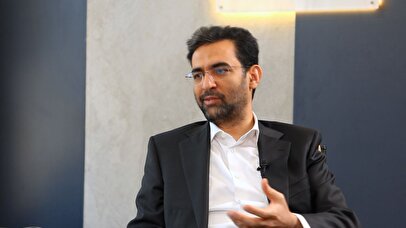 روایت آذری جهرمی از جدال روحانی و موافقان فیلترینگ در دوره اول+ فیلم