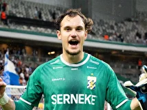 گلر دورگه در آستانه جانشینی بیرانوند در تیم ملی ایران+ عکس