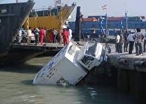 فروریختن یک پل در هرمزگان هنگام عبور کامیون+ فیلم