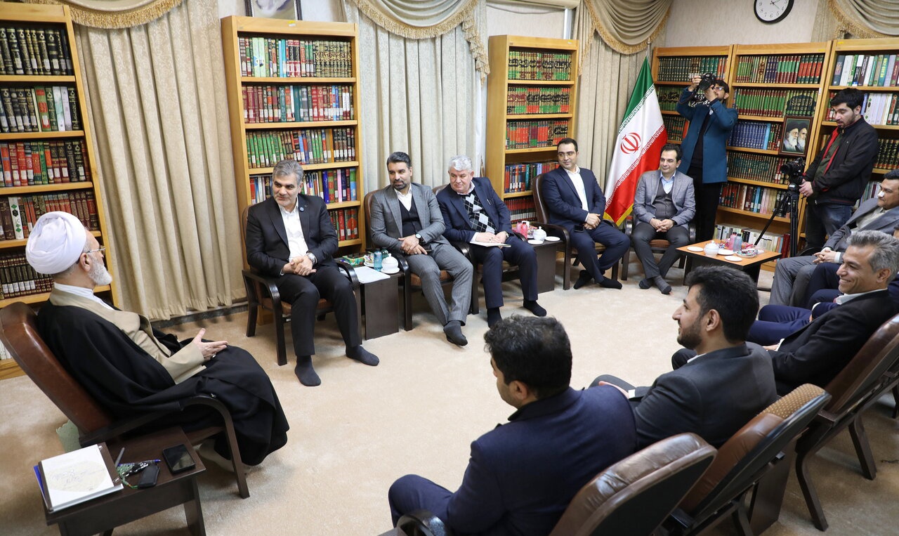 بانک قرض الحسنه مهر ایران در حال تولید یک الگوی عملی از بانکداری مردمی ، فریادرسی اجتماعی و خدمت رسانی واقعی است بانک قرض الحسنه مهر ایران در حال تولید یک الگوی عملی از بانکداری مردمی ، فریادرسی اجتماعی و خدمت رسانی واقعی است