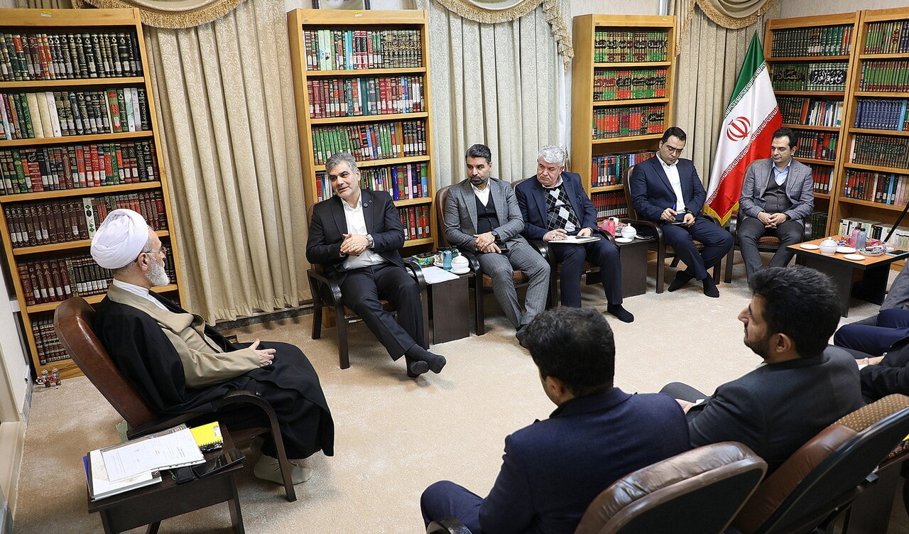 بانک قرض الحسنه مهر ایران در حال تولید یک الگوی عملی از بانکداری مردمی ، فریادرسی اجتماعی و خدمت رسانی واقعی است بانک قرض الحسنه مهر ایران در حال تولید یک الگوی عملی از بانکداری مردمی ، فریادرسی اجتماعی و خدمت رسانی واقعی است