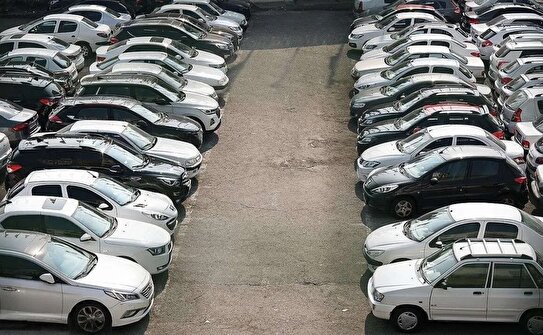 وضعیت بازار خودرو امروز سه‌شنبه ۴ آذر ۱۴۰۴ / قیمت خودرو اوج گرفت! + جدول