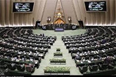 انتقاد شدید نماینده کرمانشاه از گرانی بنزین/ ابتدا خودروی کم‌مصرف دهید، بعد قیمت را بالا ببرید