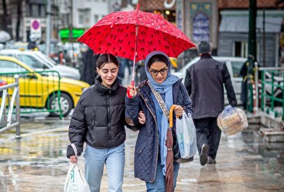 آغاز دوره بارندگی ۱۰ روزه در آذر ۱۴۰۴ / این استان‌ها منتظر بارش برف و باران باشند