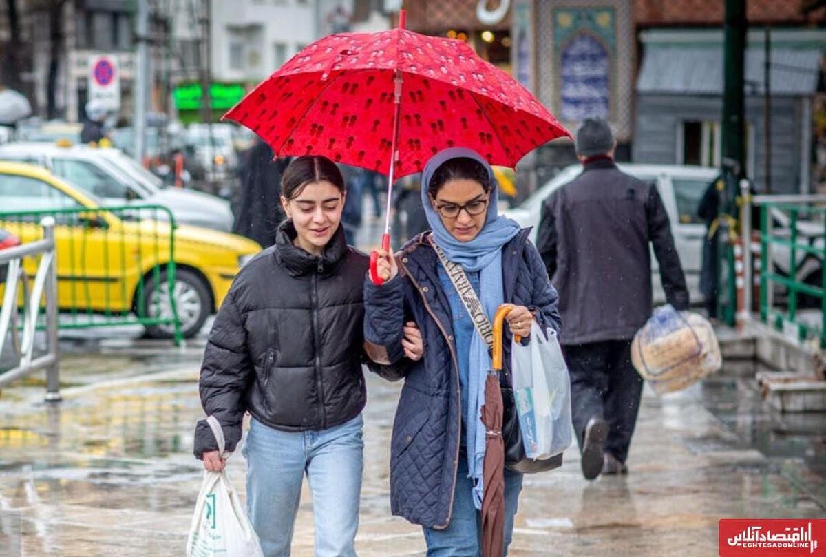 ورود سامانه بارشی به کشور در آذر ۱۴۰۴ / دوره ۱۰ روزه بارش برف و باران در راه است