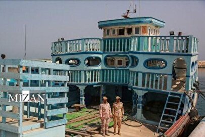 جزئیات توقیف شناورهای مشکوک در آب‌های خلیج فارس / قاچاقچیان سوخت شکست خوردند