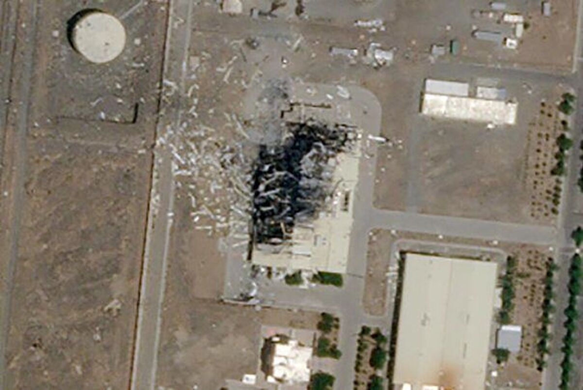 حمله دوباره آمریکا و اسرائیل به نطنز / مواد پرتوزا نشت کرده‌اند؟