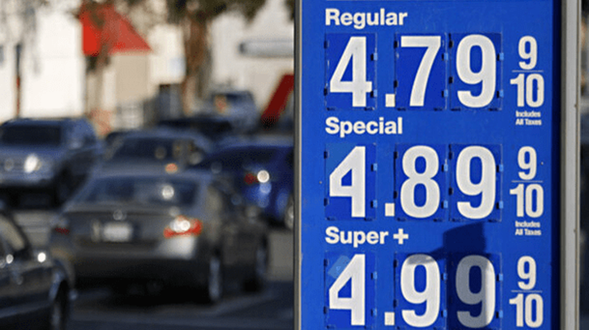 افزایش شدید قیمت بنزین/ ترامپ با دردسر تازه‌ای روبه‌رو شد