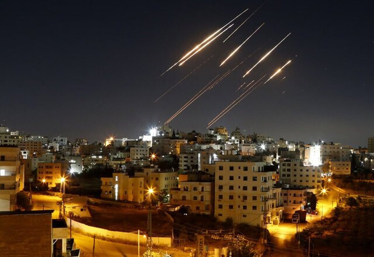 انفجار در دیمونا پس از حمله موشکی ایران / ده‌ها صهیونیست زخمی شدند