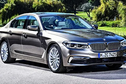 رونمایی از شاسی‌بلند جدید بی‌ام‌و با آپشن‌های طلایی+ عکس