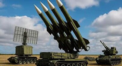 پدافند هوایی ارتش جنگنده اف ۱۵ را هدف قرار داد + فیلم