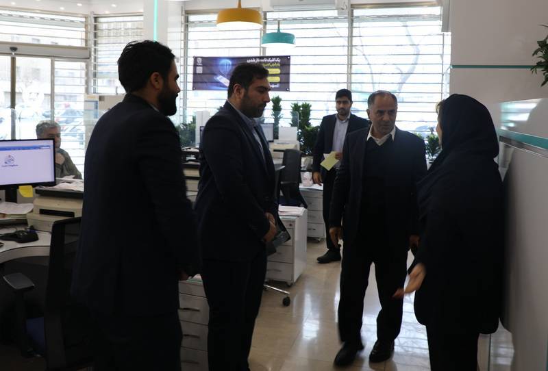 خدمت بانک تجارت به مشتریان با حداکثر کیفیت ادامه دارد