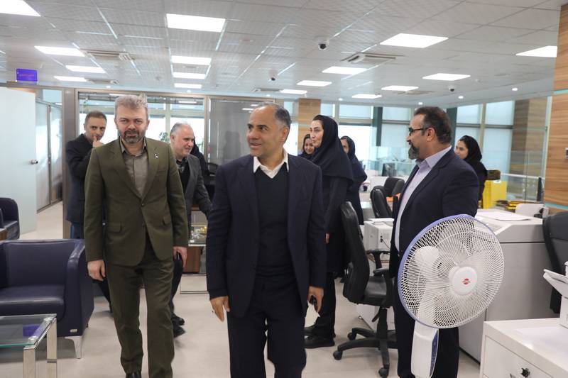 خدمت بانک تجارت به مشتریان با حداکثر کیفیت ادامه دارد