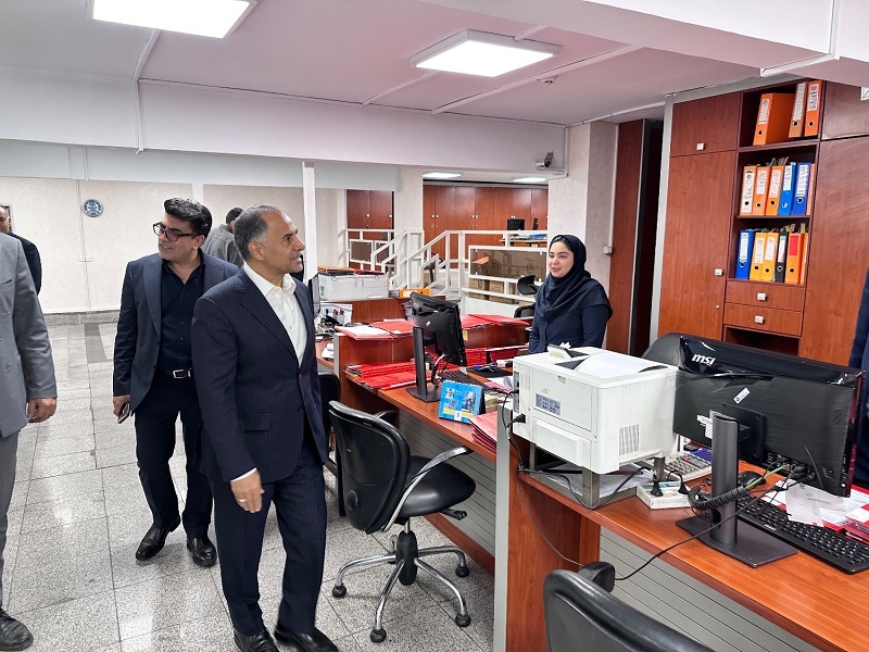 شعبه ارزی- ریالی چهار راه پارک میزبان مدیرعامل