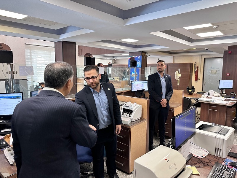 شعبه ارزی- ریالی چهار راه پارک میزبان مدیرعامل