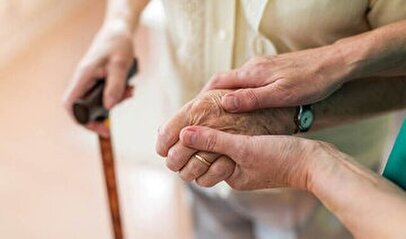 علائم بیماری پارکینسون را بدانید