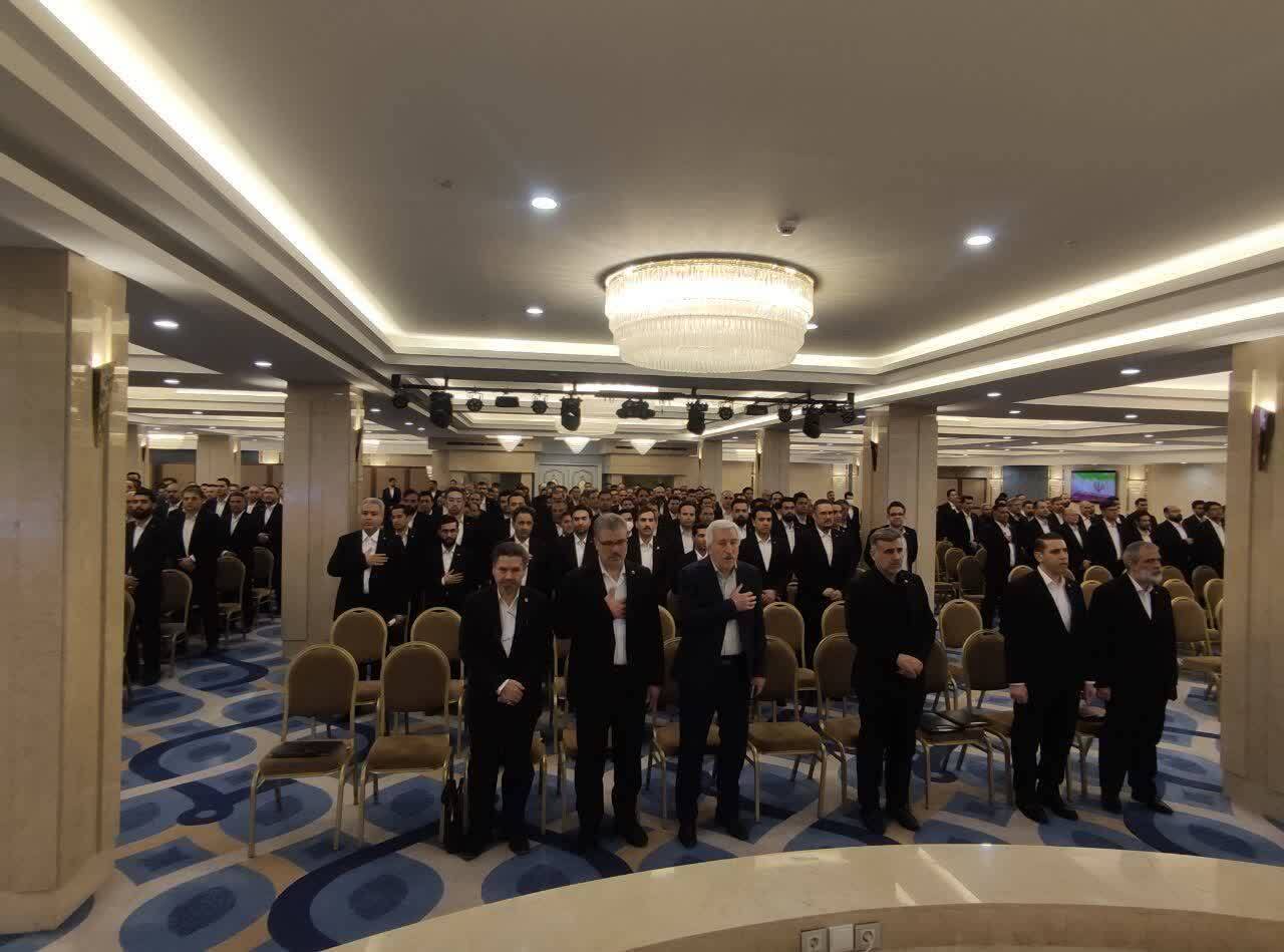 برگزاری جلسه هم‌اندیشی معاون امور شعب مؤسسه اعتباری ملل در مشهد