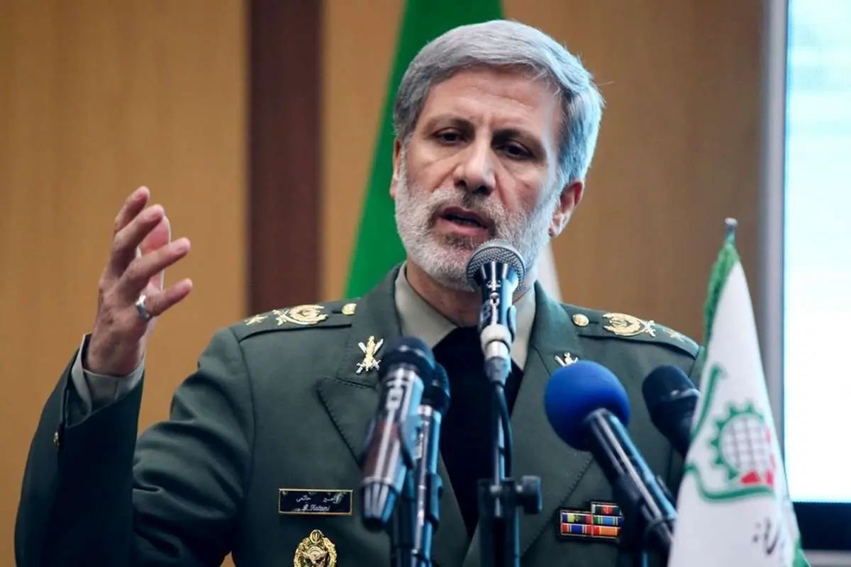 دشمن فاصله ۳۰۰ کیلومتری را از نیروی دریایی ایران رعایت می‌کند/ نیرویی که ترامپ می‌گوید از بین رفته