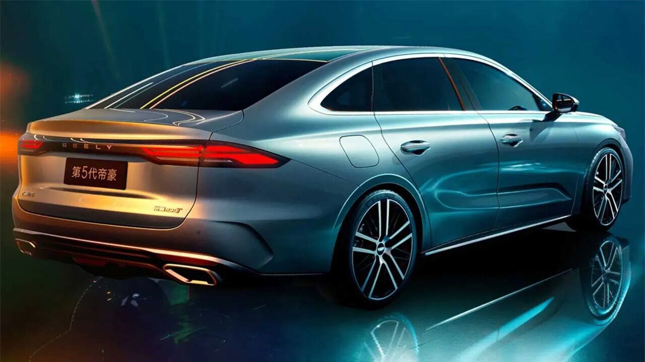 ماشینی با مصرف ۲ لیتر در صد کیلومتر/ خودرویی که تویوتا را به چالش می‌کشد