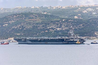 ناو هواپیمابر آمریکا وارد بندر یونان شد/ ماجرا چیست؟