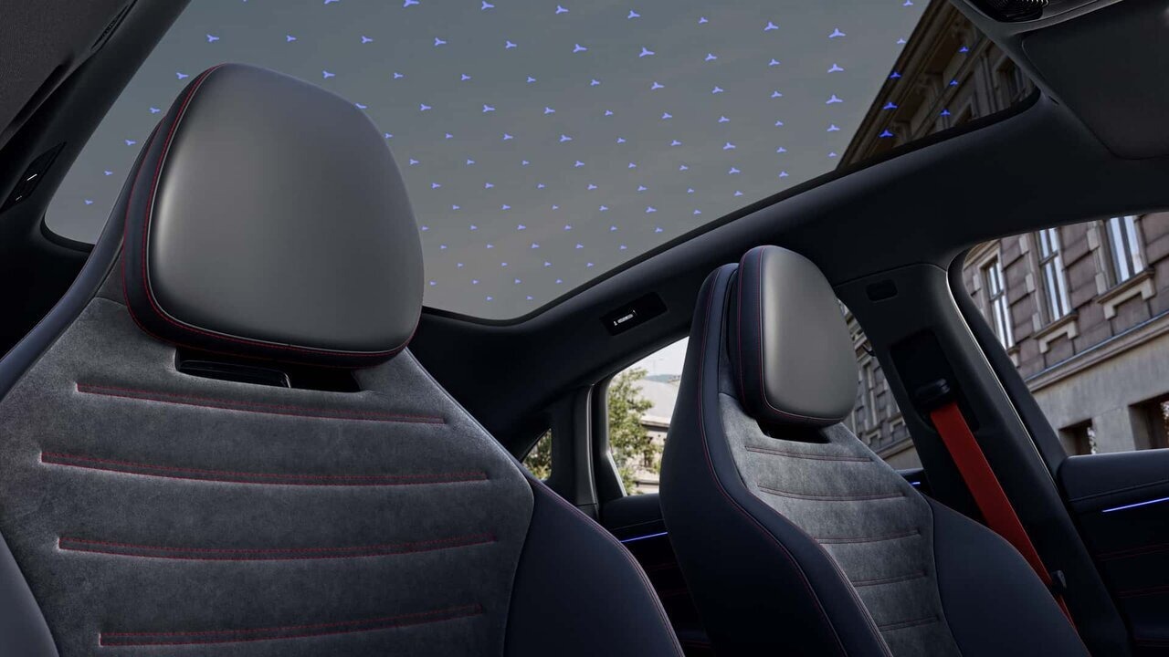 رونمایی مرسدس بنز از کابین پیشرفته C کلاس برقی + عکس