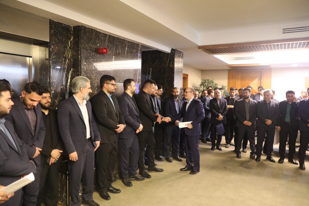 تأکید مدیرعامل مؤسسه اعتباری ملل در دیدار نوروزی با کارکنان: استحکام ساختار، اصلاح فرایندها و حرکت جدی به سمت بانکداری حرفه‌ای در سال ۱۴۰۵