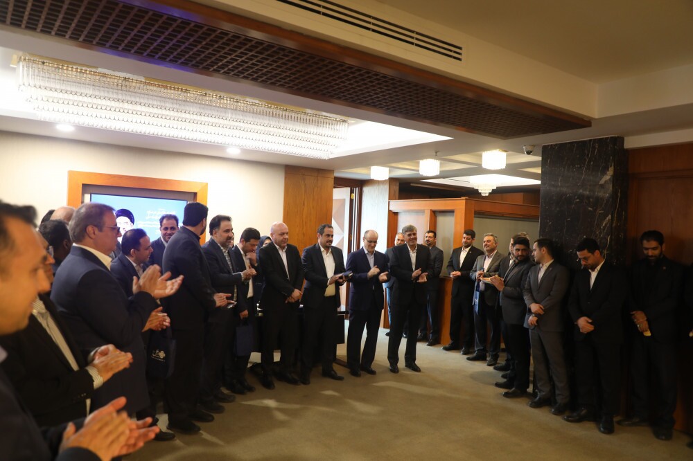 تأکید مدیرعامل مؤسسه اعتباری ملل در دیدار نوروزی با کارکنان: استحکام ساختار، اصلاح فرایندها و حرکت جدی به سمت بانکداری حرفه‌ای در سال ۱۴۰۵