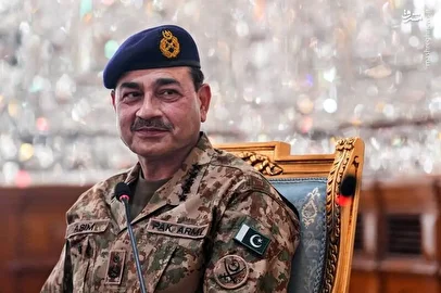 فوری / گفتگوی فرمانده ارتش پاکستان و ترامپ برای بازگشایی تنگه هرمز